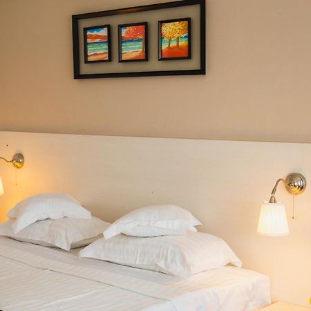Hotel Ambasador Mamaia Esterno foto