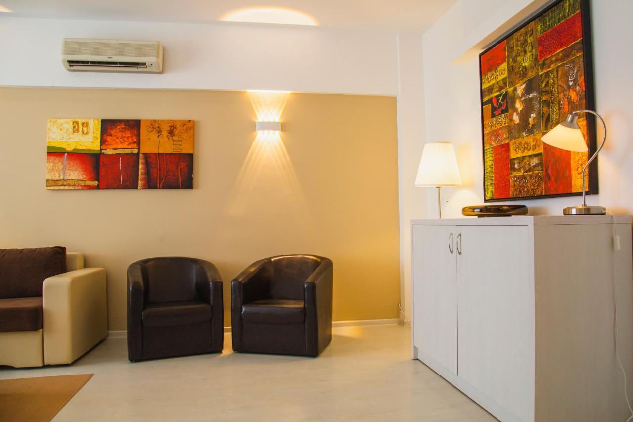 Hotel Ambasador Mamaia Esterno foto