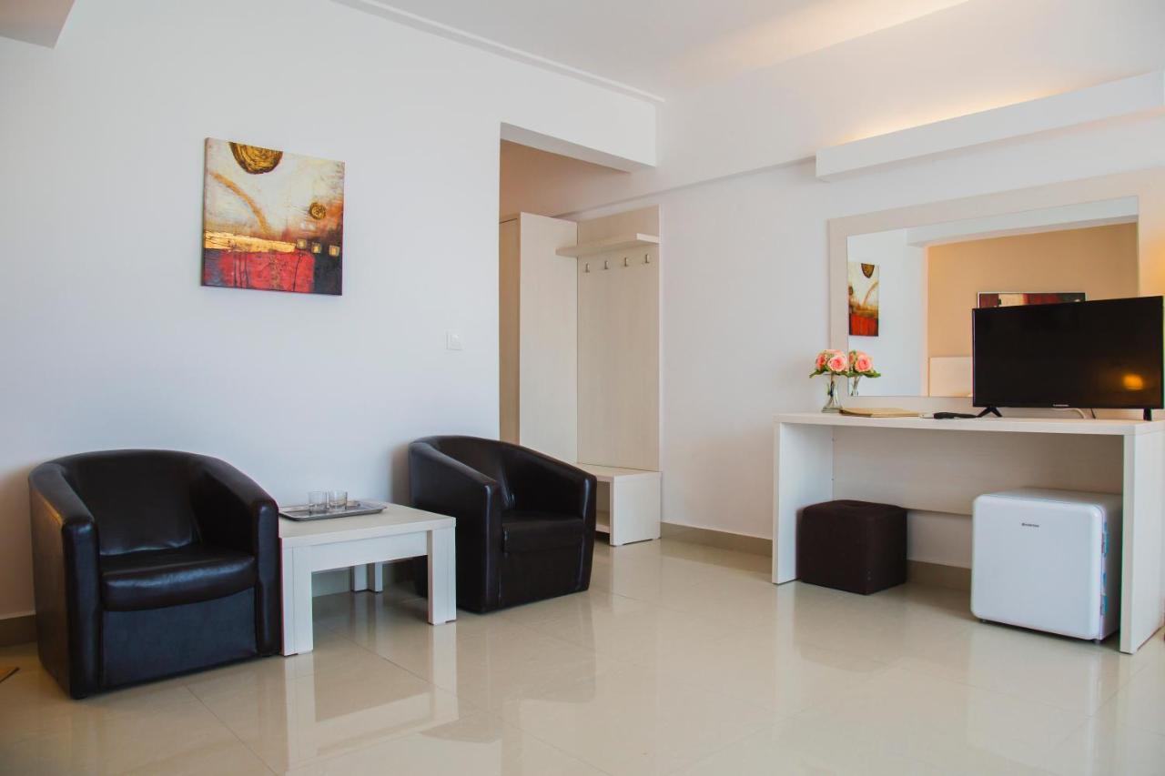 Hotel Ambasador Mamaia Esterno foto