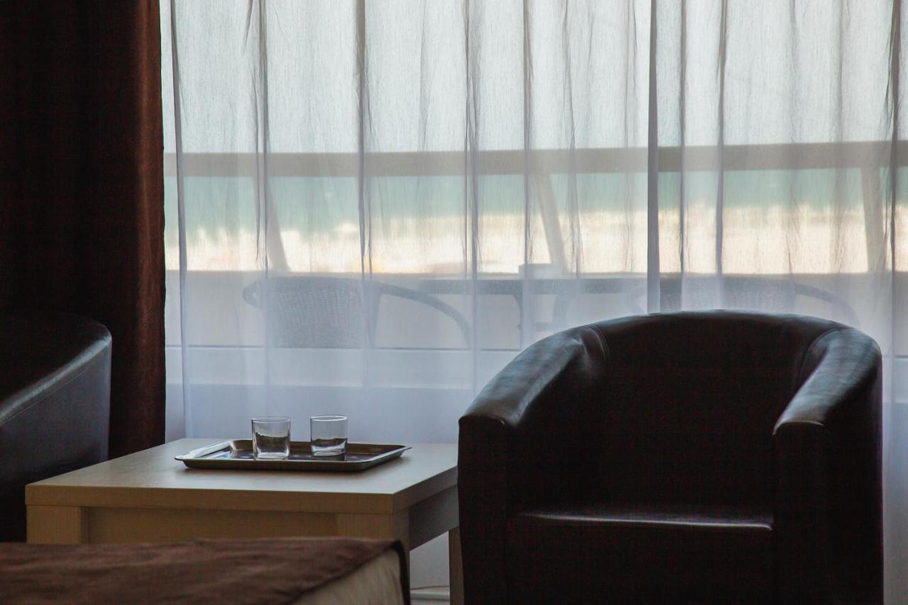 Hotel Ambasador Mamaia Esterno foto