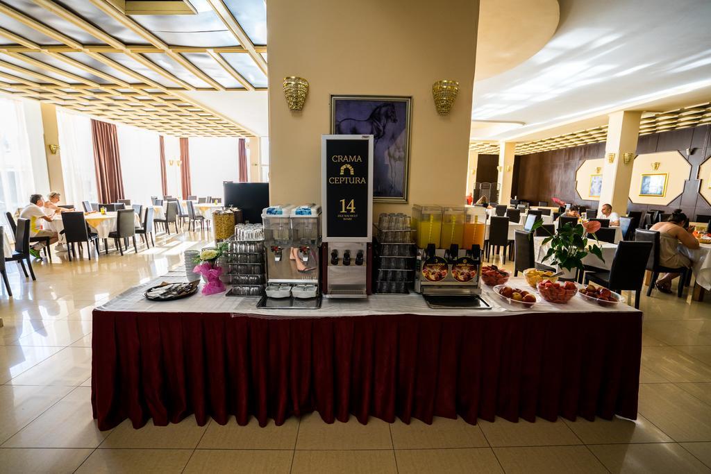 Hotel Ambasador Mamaia Esterno foto