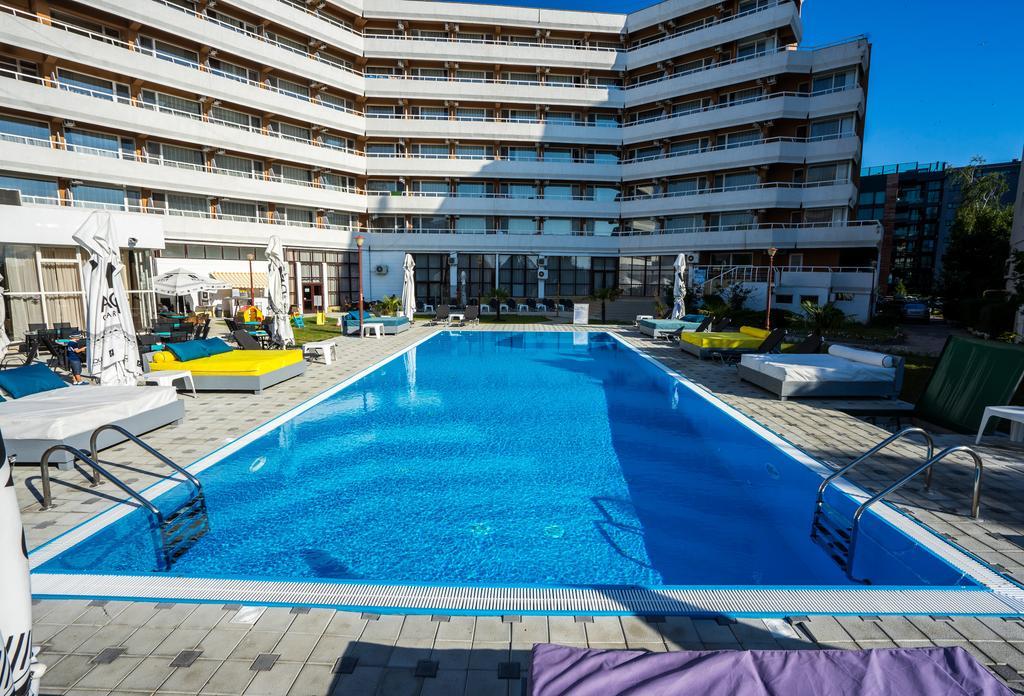 Hotel Ambasador Mamaia Esterno foto