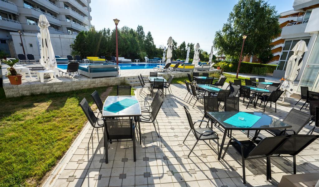Hotel Ambasador Mamaia Esterno foto