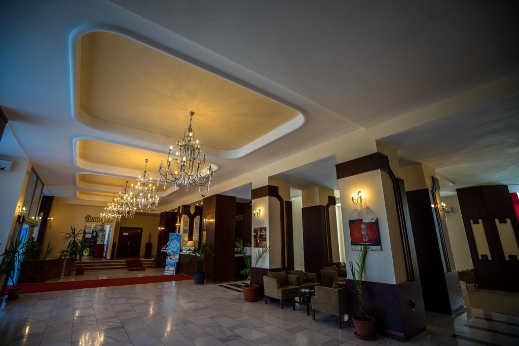 Hotel Ambasador Mamaia Esterno foto